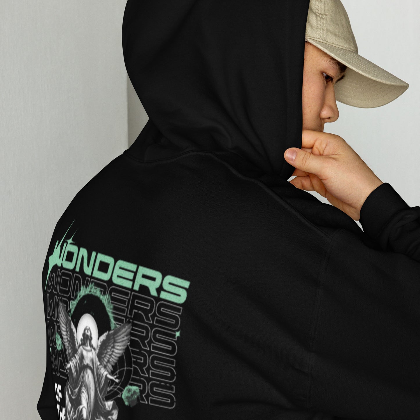 Wonder Graphic Hoodie